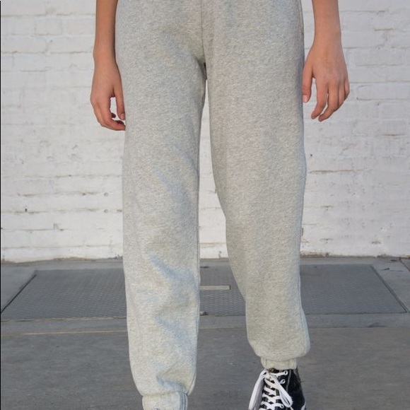 COPY - Brandy Melville Rosa Sweatpants - Picture 6 of 6